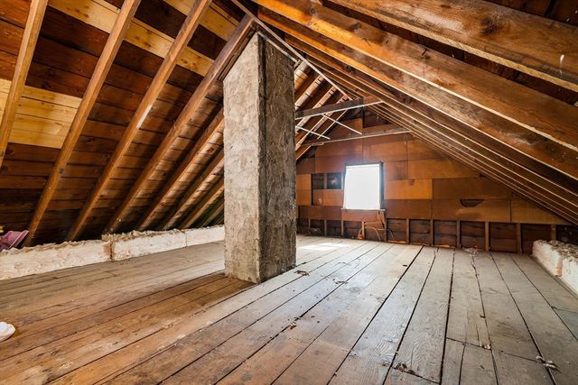 76 Elm St, Medford, MA 02155