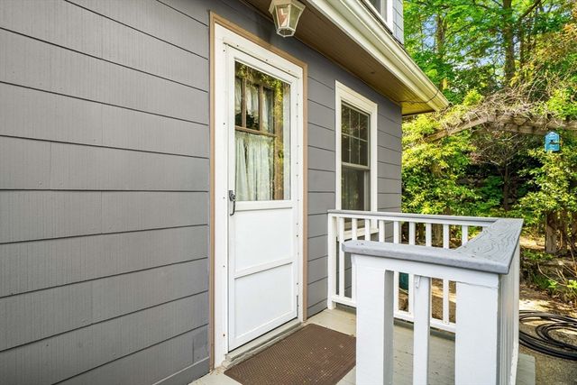 76 Elm St, Medford, MA 02155