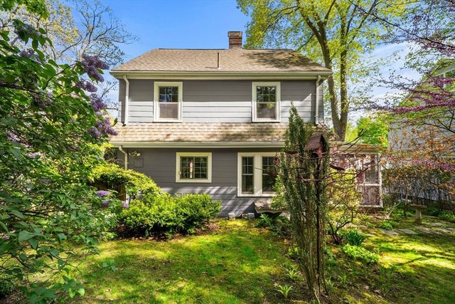 76 Elm St, Medford, MA 02155