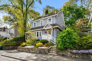 76 Elm St, Medford, MA 02155