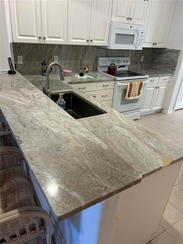 1830 SAN SILVESTRO DRIVE, Venice, FL 34285