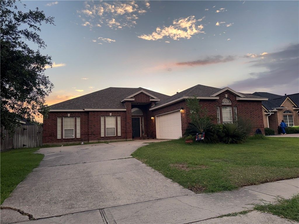 344 Wright Dr, Portland, TX 78374
