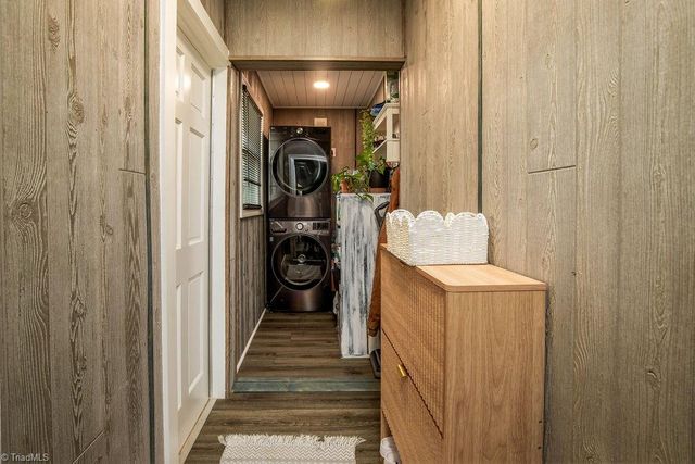 821 Fisher Ferry Street, Thomasville, NC 27360