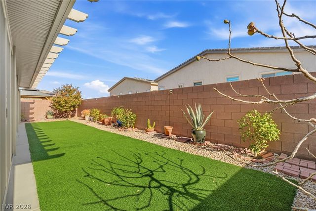 8610 Hallcrest Court, Las Vegas, NV 89139