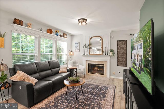 14879 BUTTONWOOD CT, Woodbridge, VA 22193