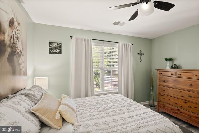 14879 BUTTONWOOD CT, Woodbridge, VA 22193