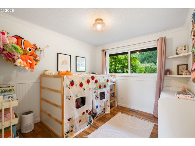 4711 FALLS VIEW Ave, West Linn, OR 97068