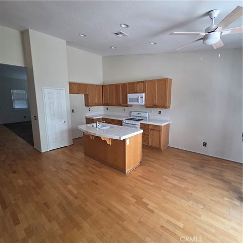 41089 Robard Way, Murrieta, CA 92562