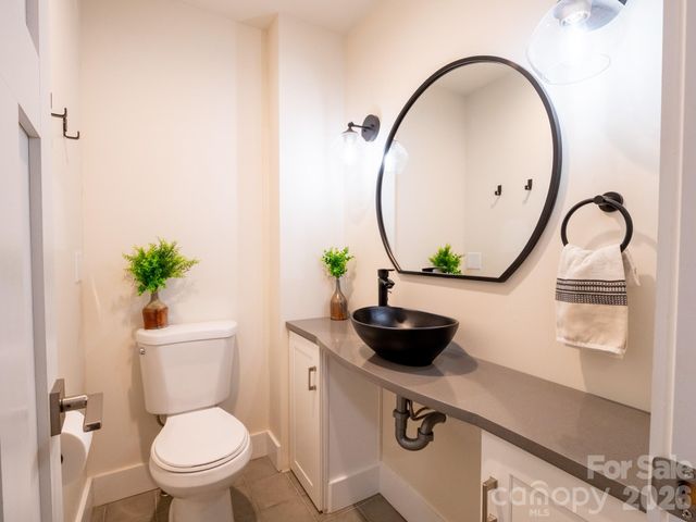 1048 Jenkins Valley Road, Alexander, NC 28701
