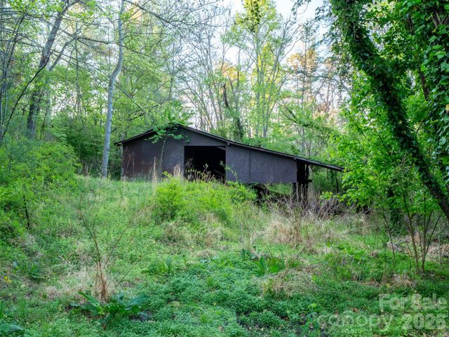 1048 Jenkins Valley Road, Alexander, NC 28701