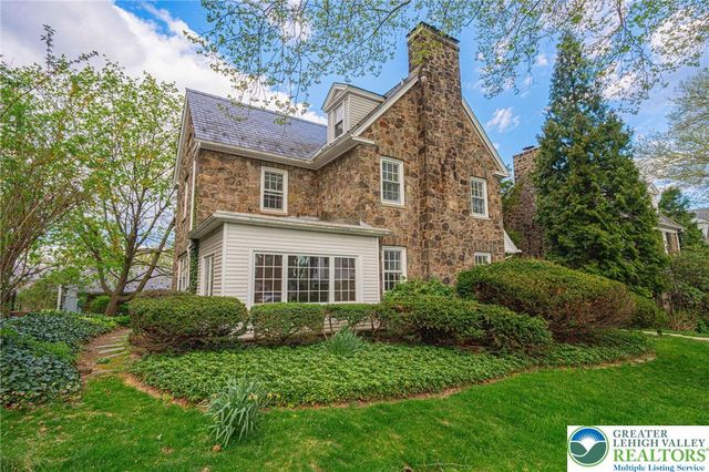 1716 Sycamore Street, Bethlehem City, PA 18017