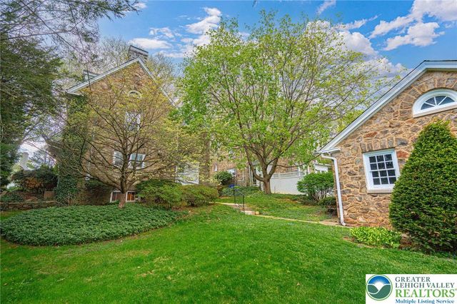 1716 Sycamore Street, Bethlehem City, PA 18017