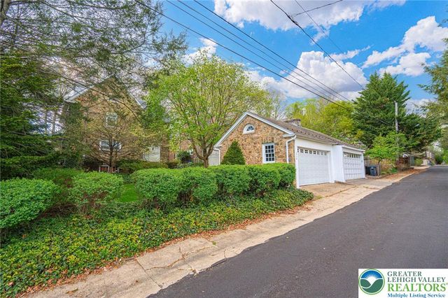 1716 Sycamore Street, Bethlehem City, PA 18017