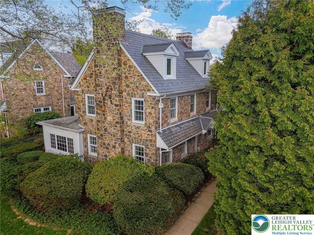 1716 Sycamore Street, Bethlehem City, PA 18017