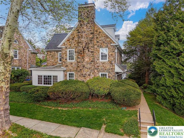 1716 Sycamore Street, Bethlehem City, PA 18017