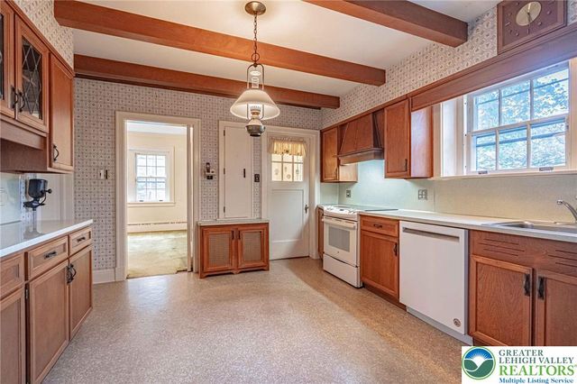 1716 Sycamore Street, Bethlehem City, PA 18017
