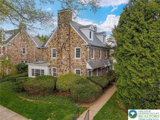 1716 Sycamore Street, Bethlehem City, PA 18017