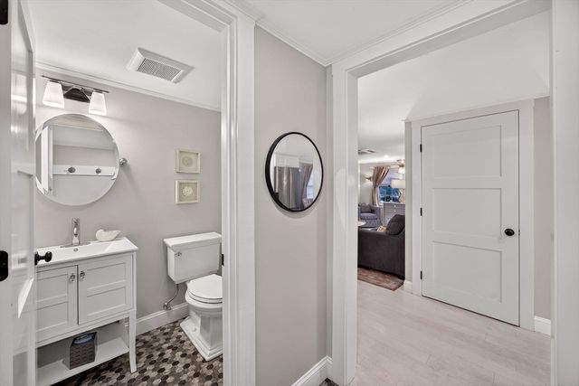 215 Route 6a, Dennis, MA 02638