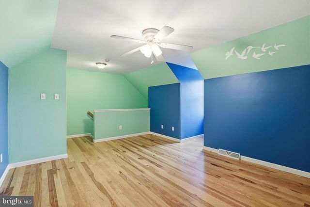 22 PENNWICK DR, Lititz, PA 17543
