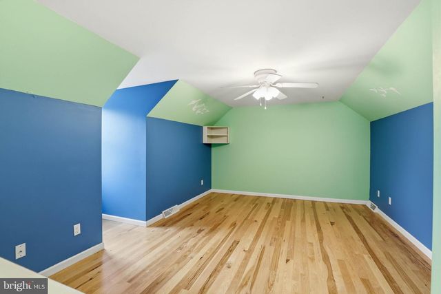22 PENNWICK DR, Lititz, PA 17543