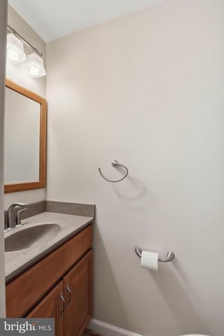 22 PENNWICK DR, Lititz, PA 17543