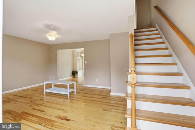 22 PENNWICK DR, Lititz, PA 17543