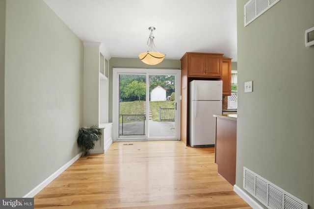 22 PENNWICK DR, Lititz, PA 17543