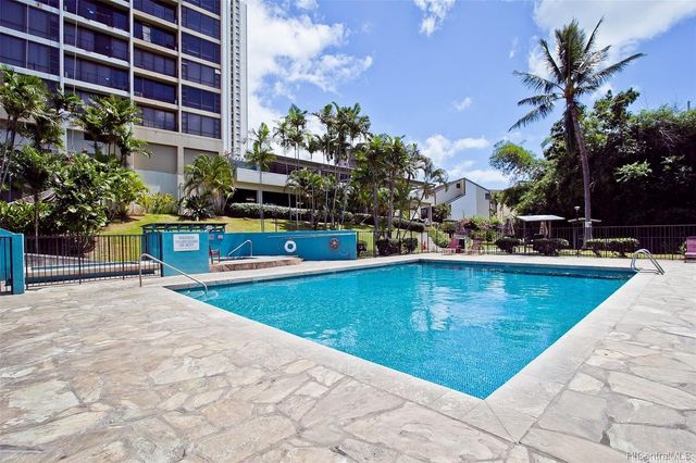 98-402 Koauka Loop 605, Aiea, HI 96701