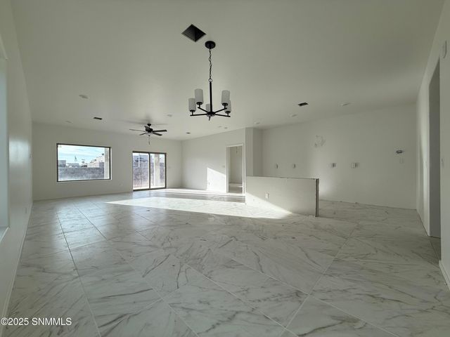 7557 Clarion Way, Las Cruces, NM 88012