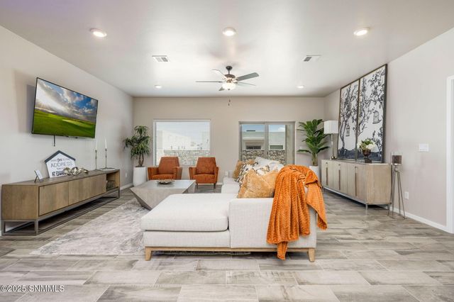 7557 Clarion Way, Las Cruces, NM 88012