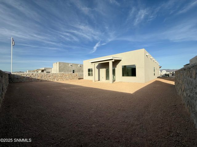 7557 Clarion Way, Las Cruces, NM 88012