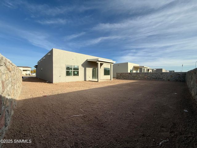 7557 Clarion Way, Las Cruces, NM 88012