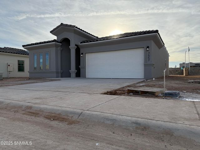 7557 Clarion Way, Las Cruces, NM 88012