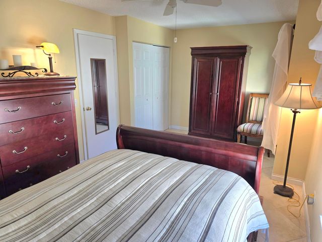 311 Waterside Drive 9c, Hypoluxo, FL 33462