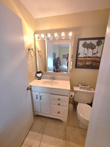 311 Waterside Drive 9c, Hypoluxo, FL 33462