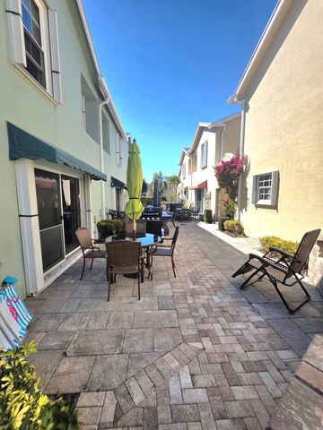 311 Waterside Drive 9c, Hypoluxo, FL 33462