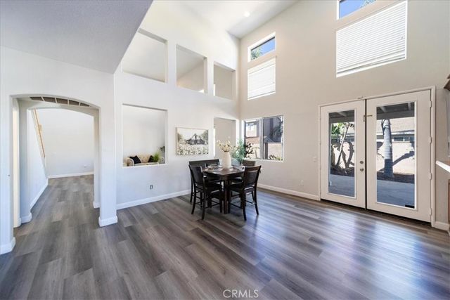 2812 Via Mazatlan, Corona, CA 92882