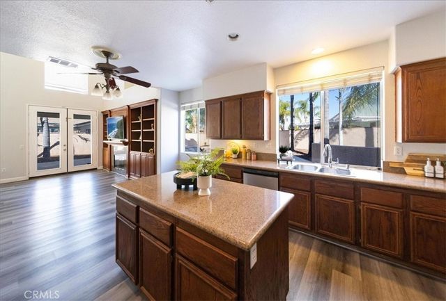 2812 Via Mazatlan, Corona, CA 92882