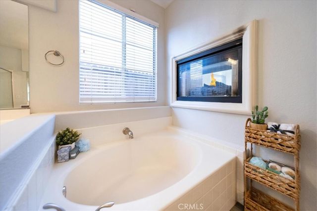 2812 Via Mazatlan, Corona, CA 92882