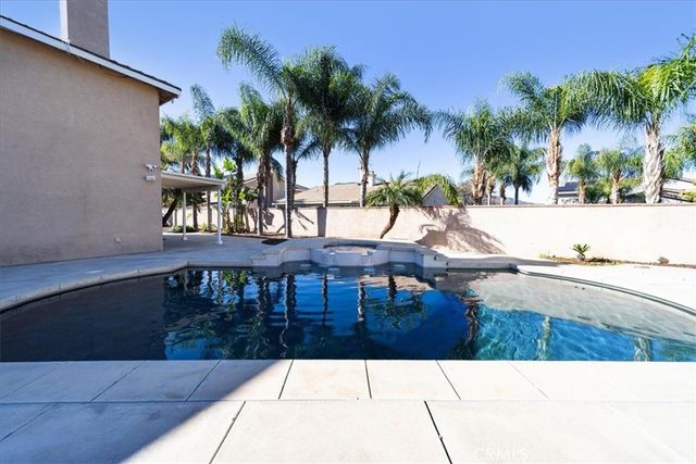 2812 Via Mazatlan, Corona, CA 92882