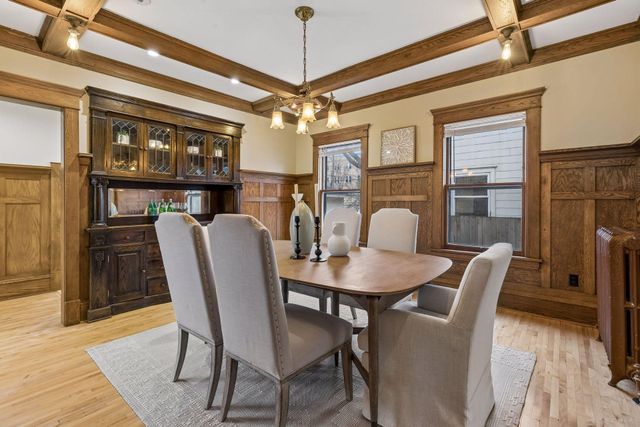 2027 Emerson Avenue S, Minneapolis, MN 55405