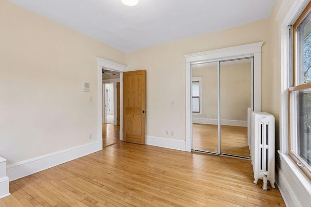 2027 Emerson Avenue S, Minneapolis, MN 55405