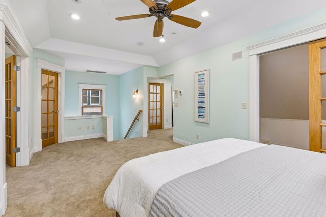 2027 Emerson Avenue S, Minneapolis, MN 55405