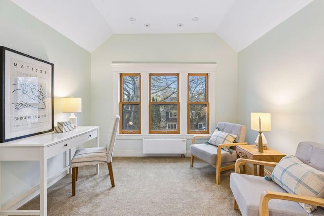 2027 Emerson Avenue S, Minneapolis, MN 55405