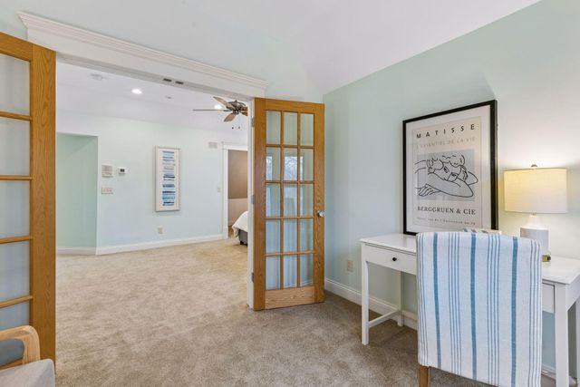 2027 Emerson Avenue S, Minneapolis, MN 55405