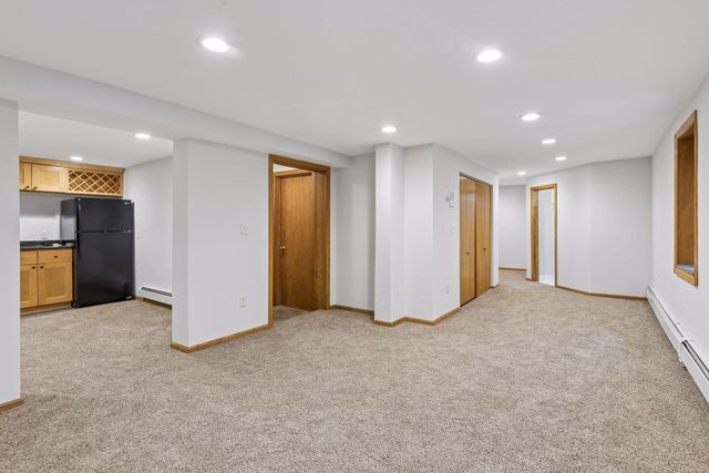 2027 Emerson Avenue S, Minneapolis, MN 55405