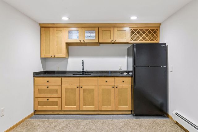 2027 Emerson Avenue S, Minneapolis, MN 55405