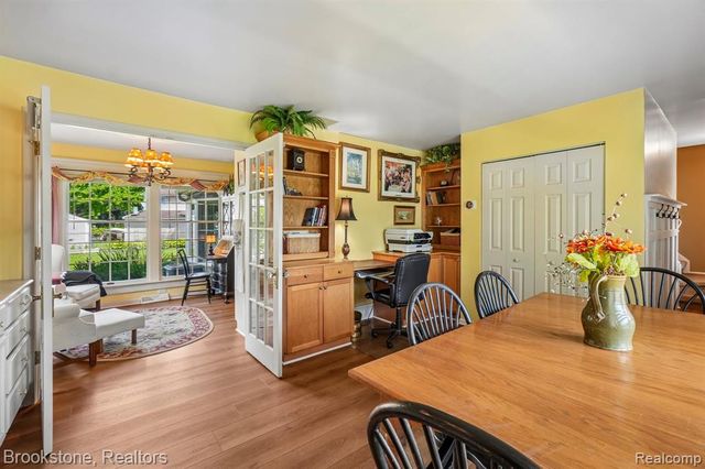2668 Caterham Drive, Waterford, MI 48329