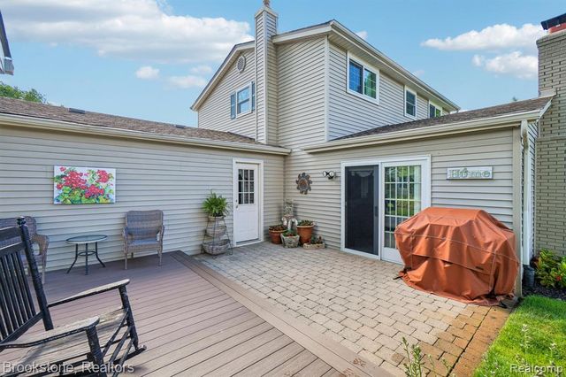 2668 Caterham Drive, Waterford, MI 48329