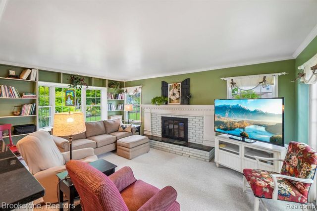 2668 Caterham Drive, Waterford, MI 48329